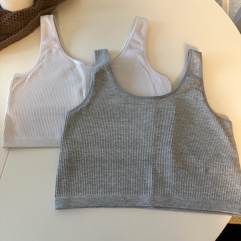 Two pack Forever 21 sports bra